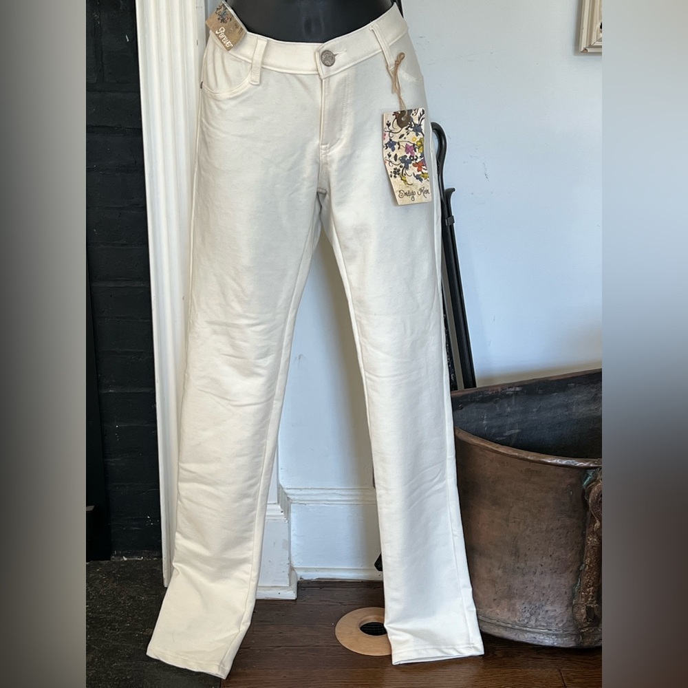 NWT indigo rein white jeans size 11 stretchy material